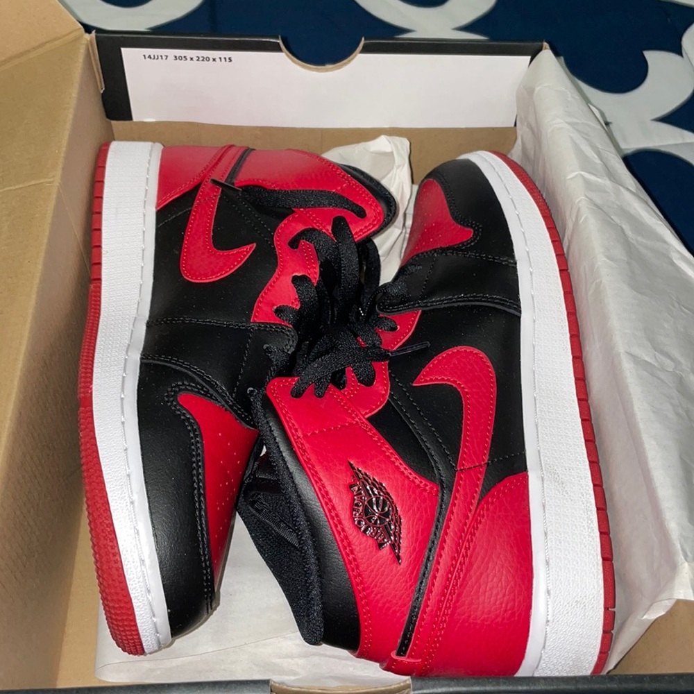 Air Jordan Mid (GS) Gym red
